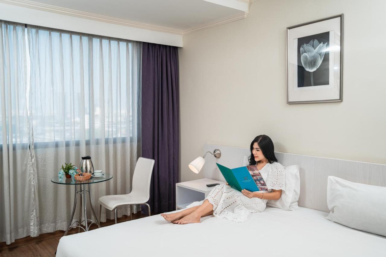 Elizabeth Hotel Банкок Екстериор снимка