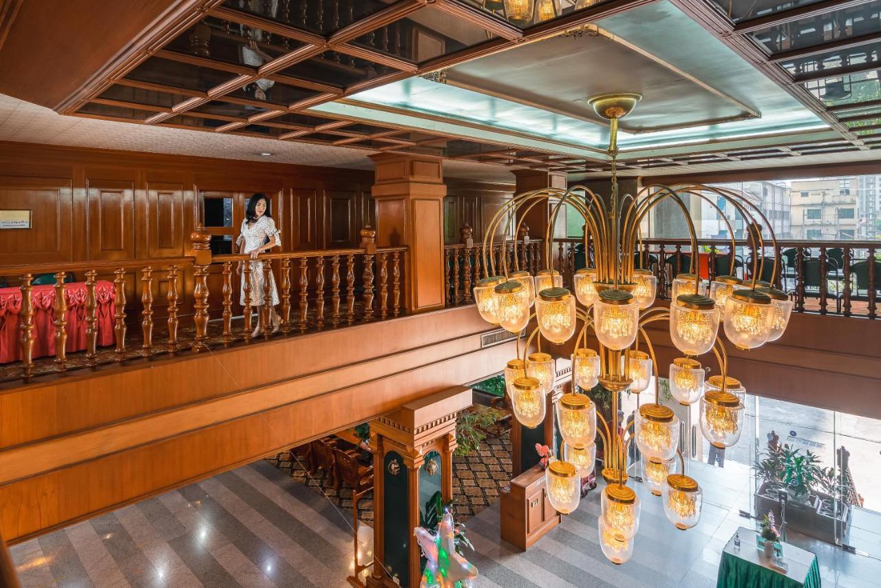 Elizabeth Hotel Банкок Екстериор снимка