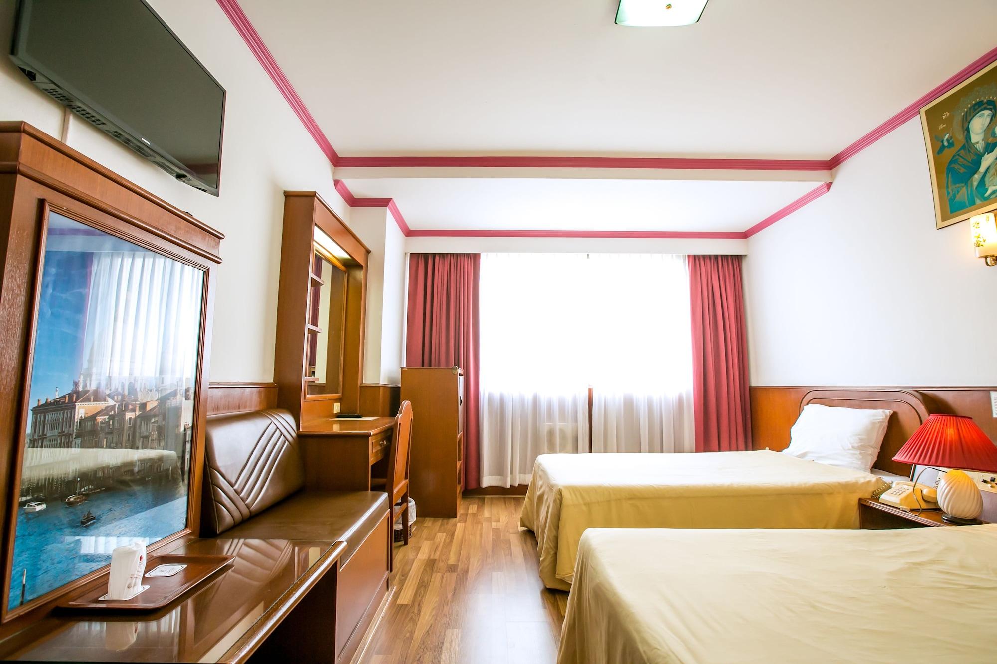 Elizabeth Hotel Банкок Екстериор снимка