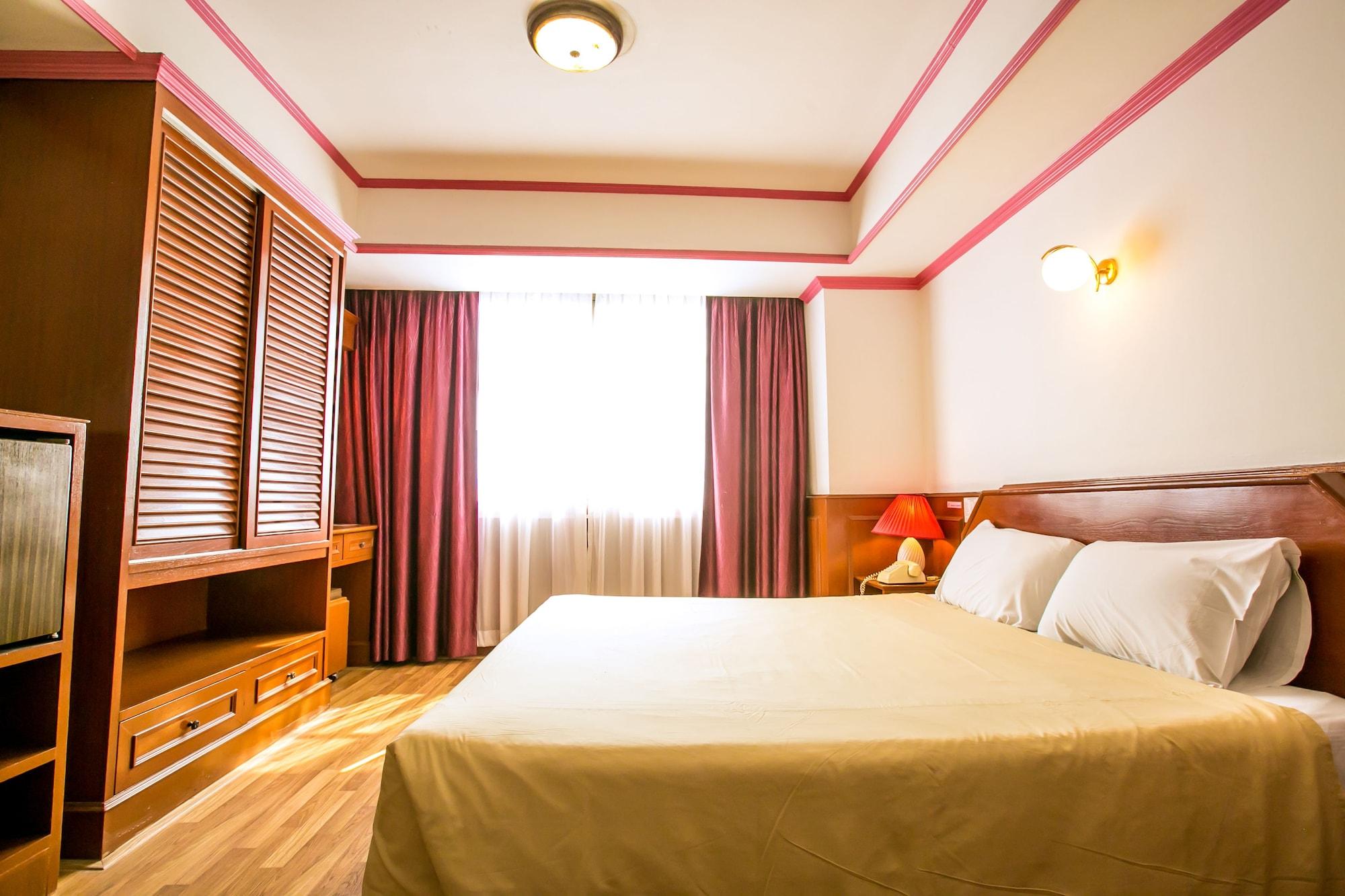 Elizabeth Hotel Банкок Екстериор снимка