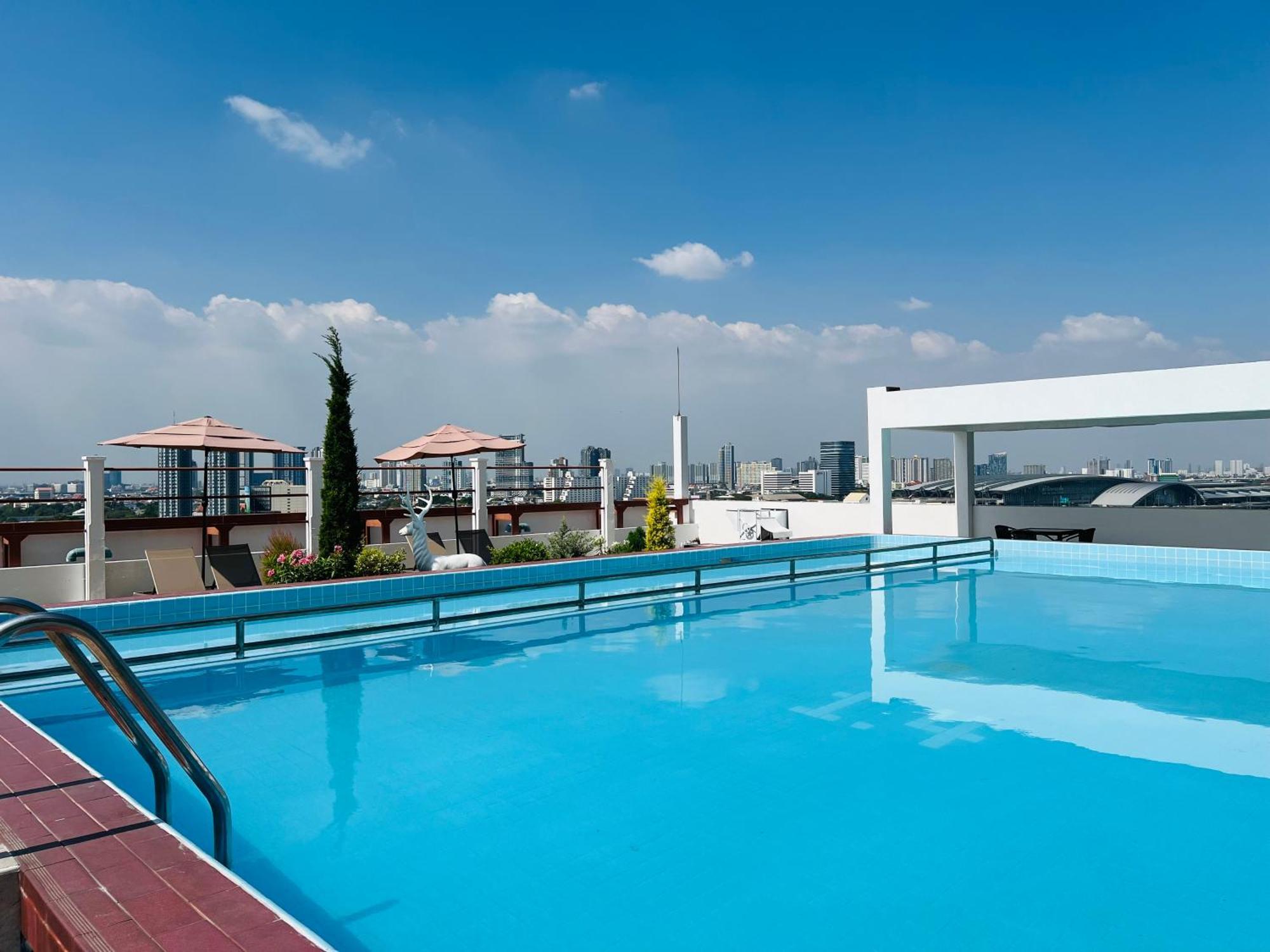 Elizabeth Hotel Банкок Екстериор снимка