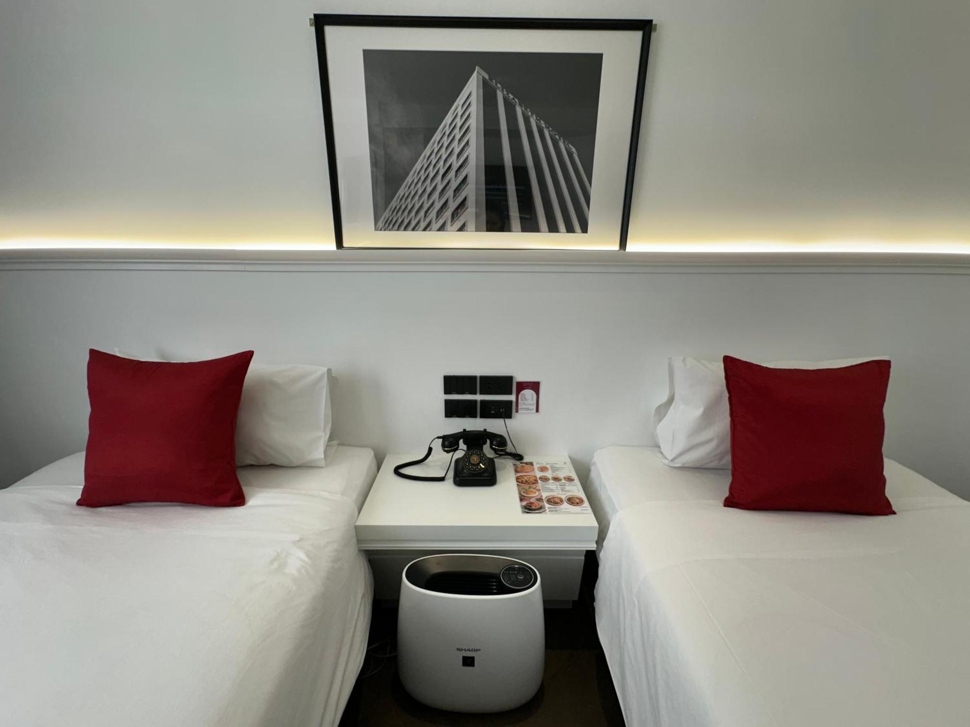 Elizabeth Hotel Банкок Екстериор снимка