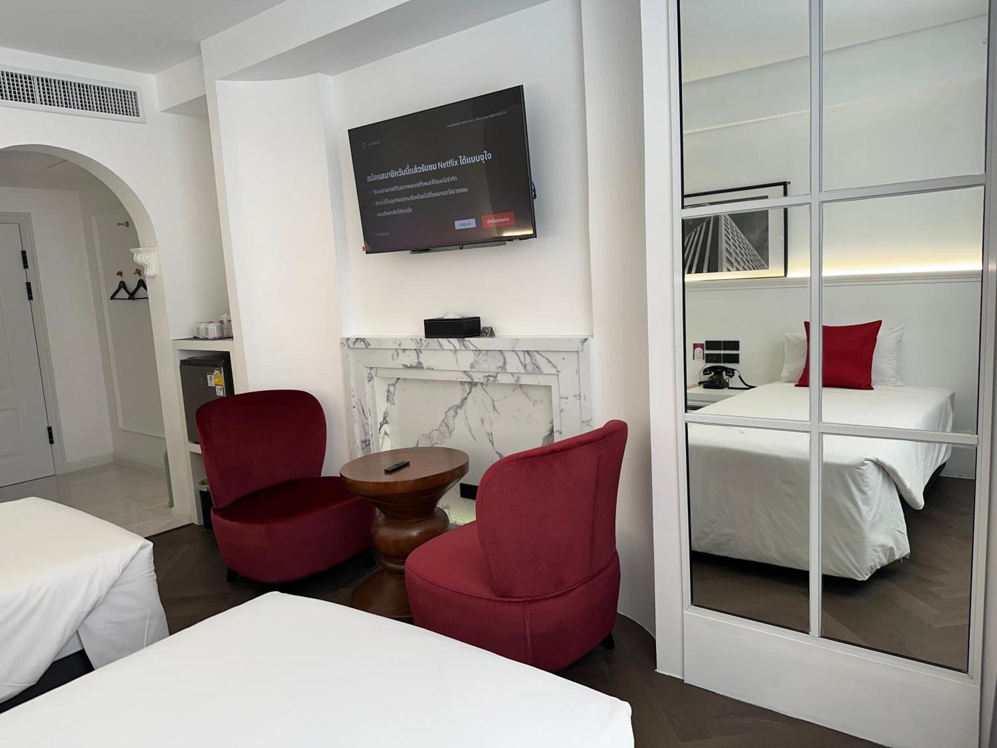 Elizabeth Hotel Банкок Екстериор снимка